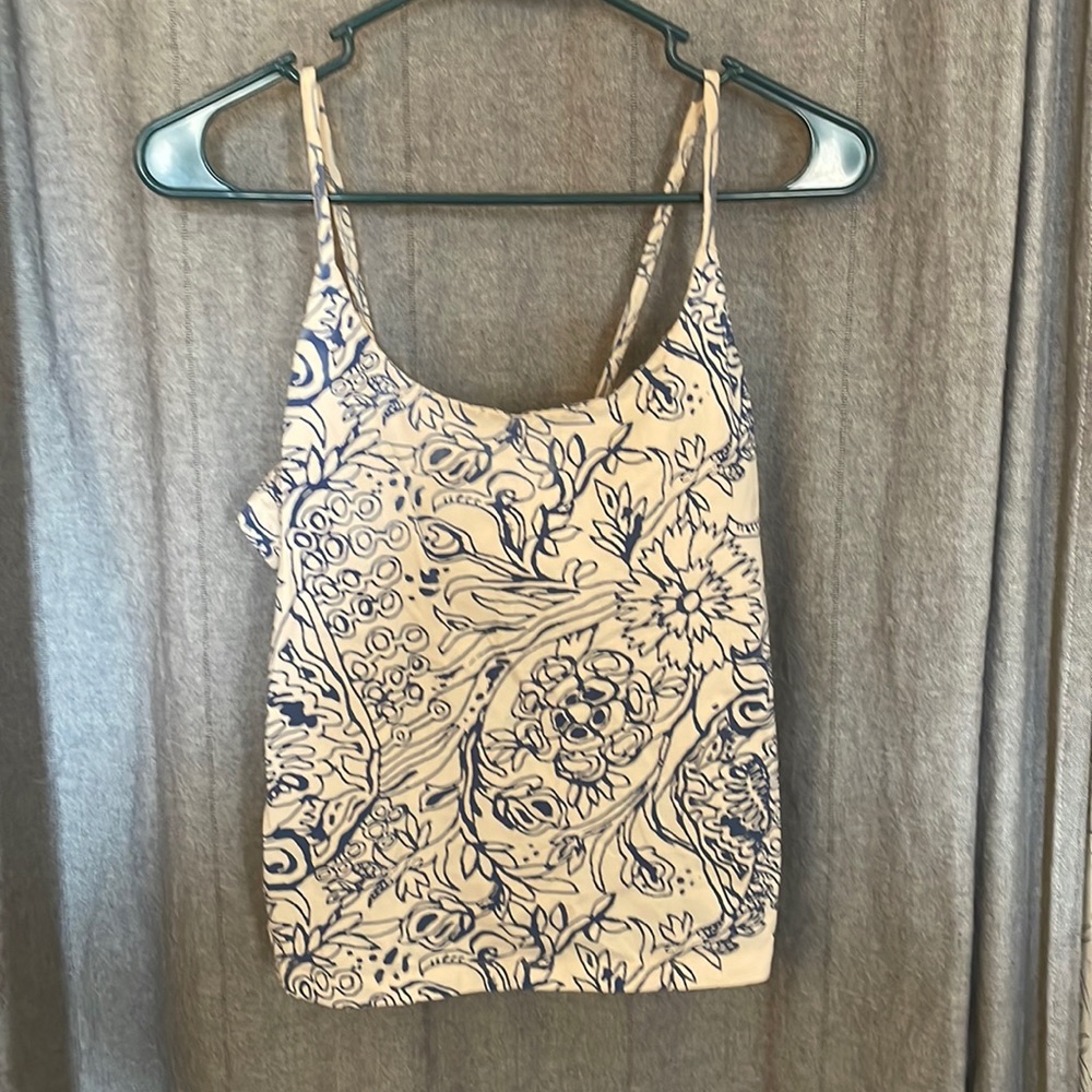 Patagonia Active Tank. Sz S. Smoke free home.